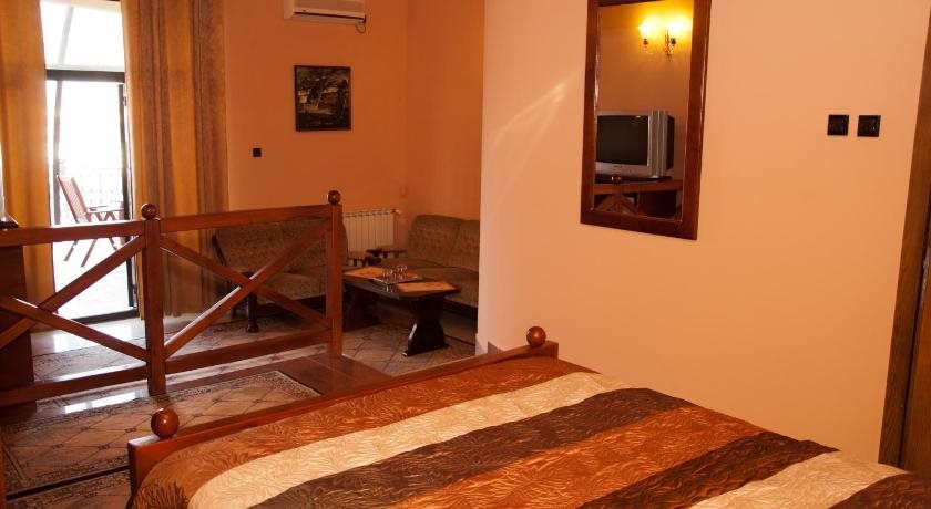 Pensiunea Imperial — 4-Star Luxury Hotel in Targu-Mures, Romania