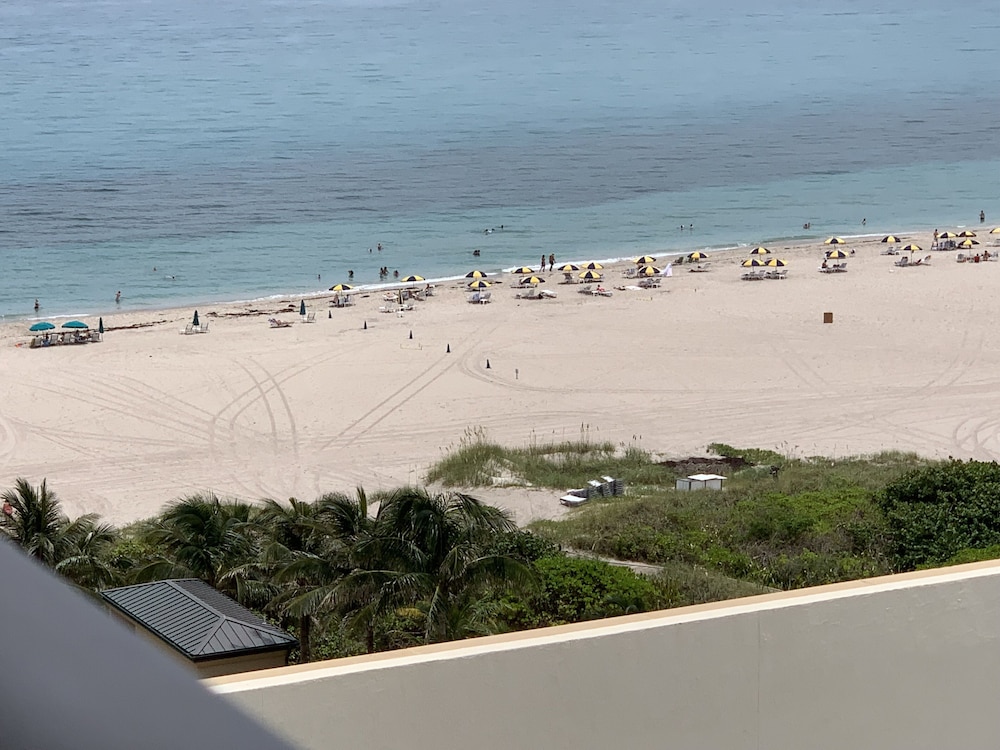 Palm Beach Singer Island Resort & Spa Luxury Suites - photo 376