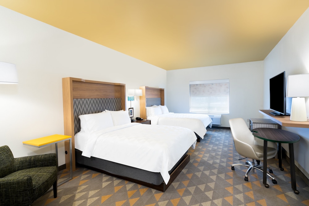 Holiday Inn & Suites Memphis Southeast Germantown by IHG - photo 8