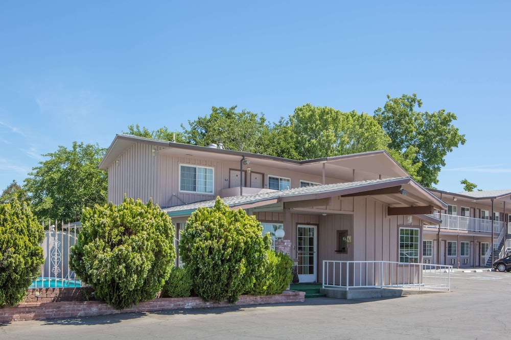 Days Inn by Wyndham Oroville — hotel in Oroville