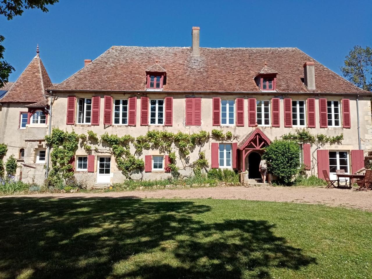 Les Indrins — hotel in Marzy