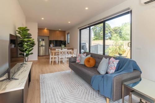 Joe 3Bed2Bath New CozyTownhouse — hotel in Burwood