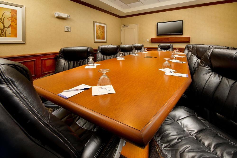 Hilton Garden Inn Atlanta NW Kennesaw Town Center - photo 9