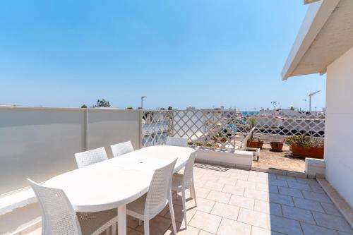 Primo Piano Vista Mare 401 in Ugento, Italy