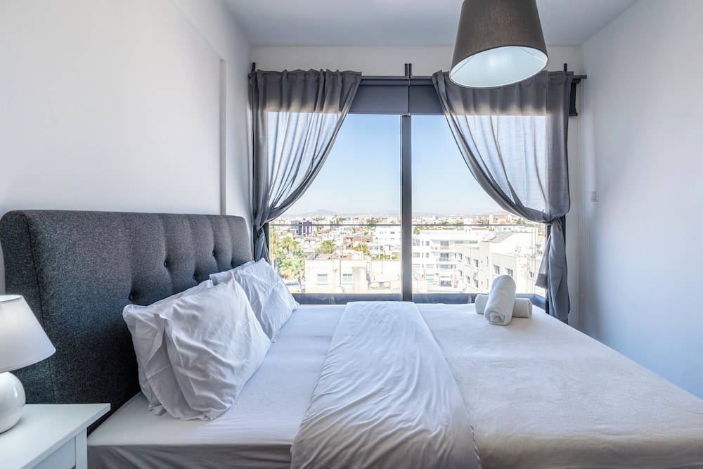 Maryam’s 2 BR Apt Facing Larnaca Harbor With Pool