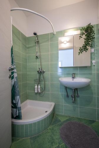 Avocado Apartment — 4-Star Luxury Hotel in Dubrovnik, Croatia