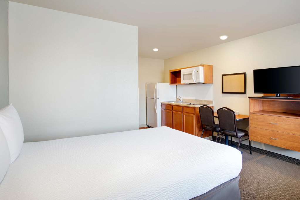 WoodSpring Suites Chesapeake Norfolk Greenbrier - photo 7