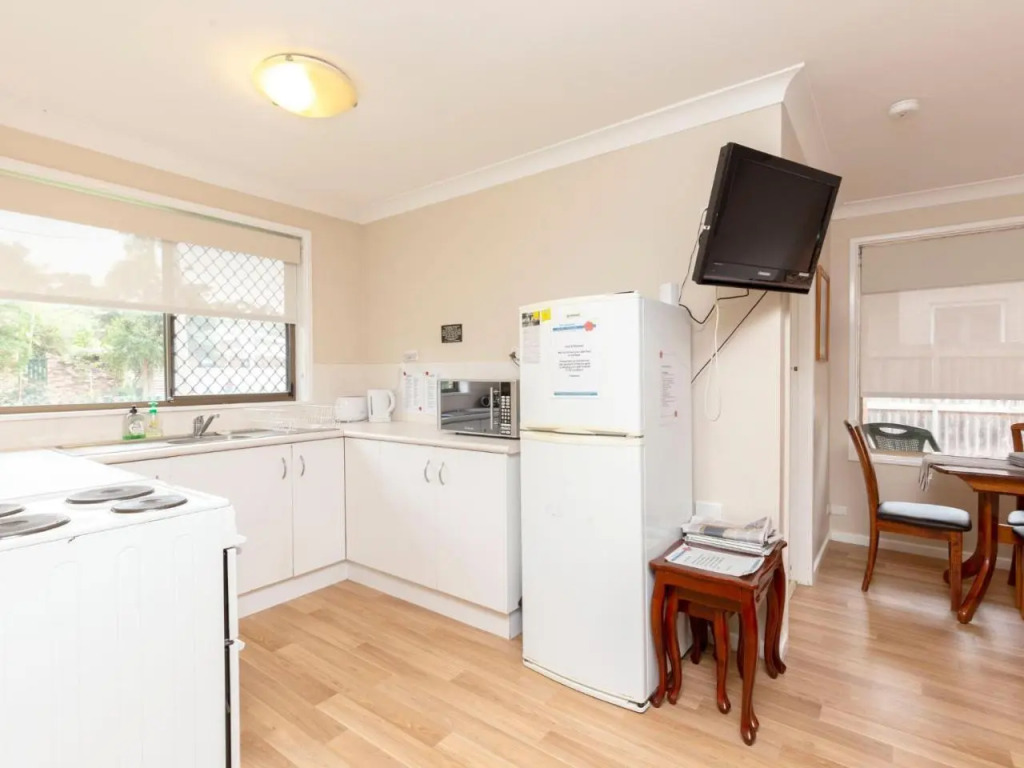 Jade Gardens Pet Friendly in Hawks Nest, Australia