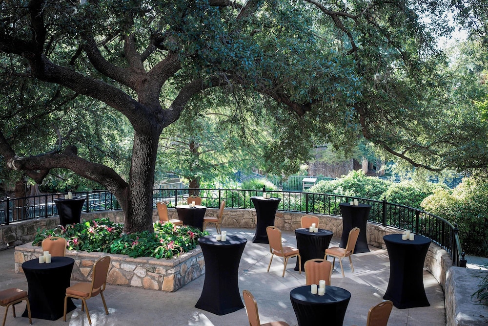Marriott San Antonio Riverwalk - photo 3