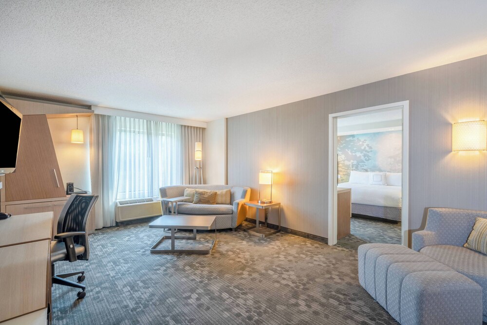 Courtyard by Marriott Wilkes Barre Arena - photo 6