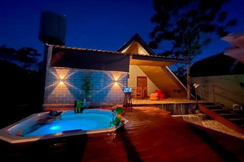 Chalé elegante com hidromassagem aquecida - last minute hotel in Unknown City
