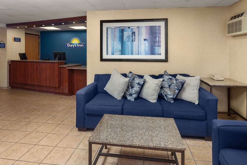 Days Inn by Wyndham Rockford I 90 Casino District - photo 8