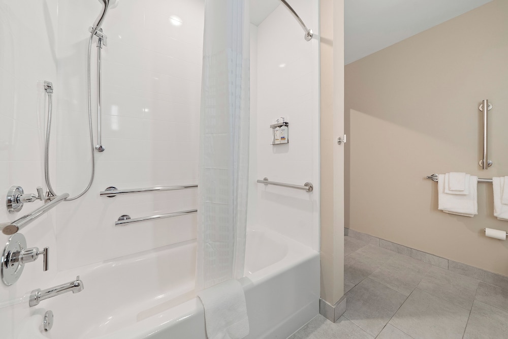 Candlewood Suites Perry National Fairground Area by IHG - photo 25