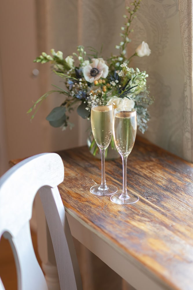 Crabtree's Kittle House Restaurant & Inn - photo 7