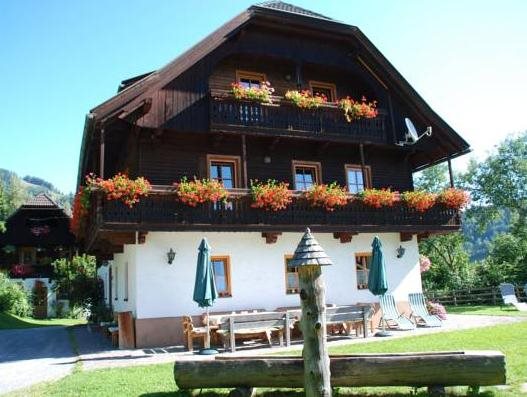 Ferienwohnung Lahnerhof — 4-Star Luxury Hotel in Arriach, Austria