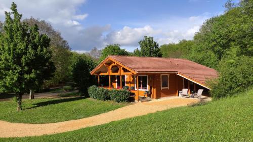 Le 43 - carbon neutral hotel in Unknown City