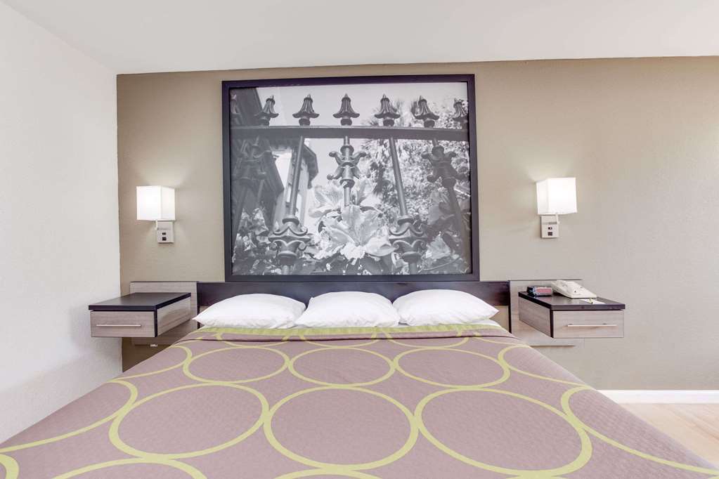 Super 8 by Wyndham Dalton - photo 5