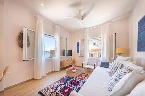 Finestra Sul Mare Corfu Sea & Sun Stay — 4-Star Luxury Hotel in Corfu, Greece