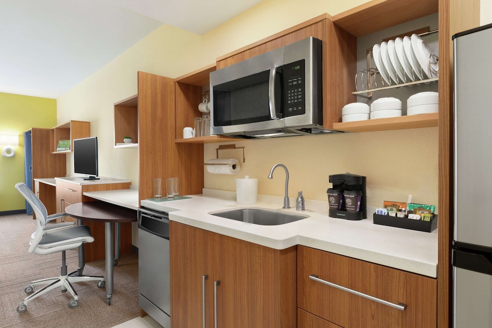 Home2 Suites by Hilton Savannah Airport - photo 8