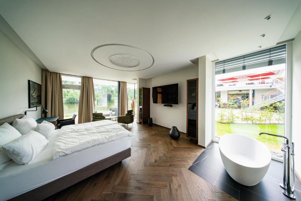 MotelplusHotel BiggeSeeFront — hotel in Olpe