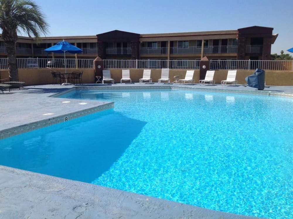 Americas Best Value Inn Hanford - photo 15