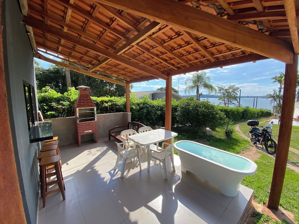 Villa Querência na Represa Avaré — 4-Star Luxury Hotel in Avare, Brasil