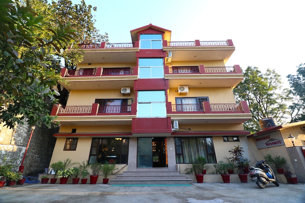 Bharat Resorts in Dehra Dun, India