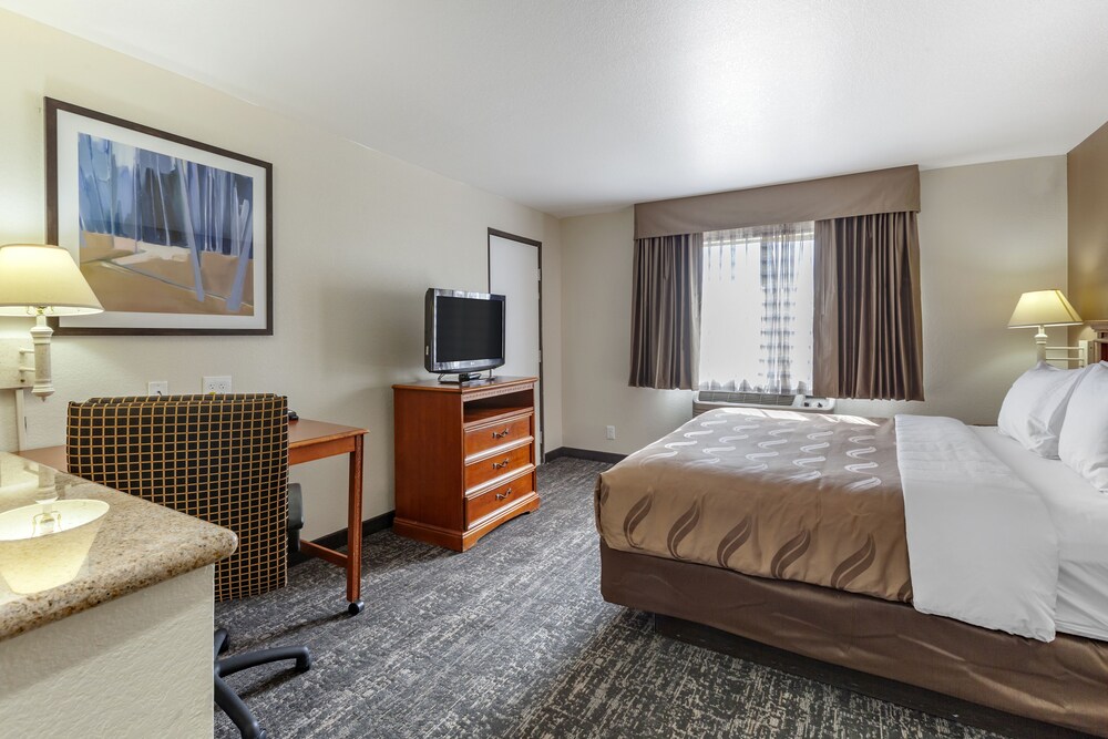 Quality Inn Phoenix Scottsdale West - photo 11