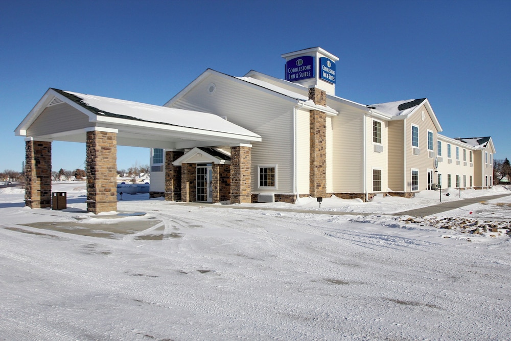 Cobblestone Inn & Suites Harvey in Harvey, United States