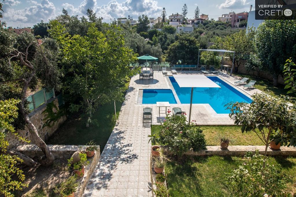 Villa Asteri — 4-Star Luxury Hotel in Ayioi Apostoloi, Greece