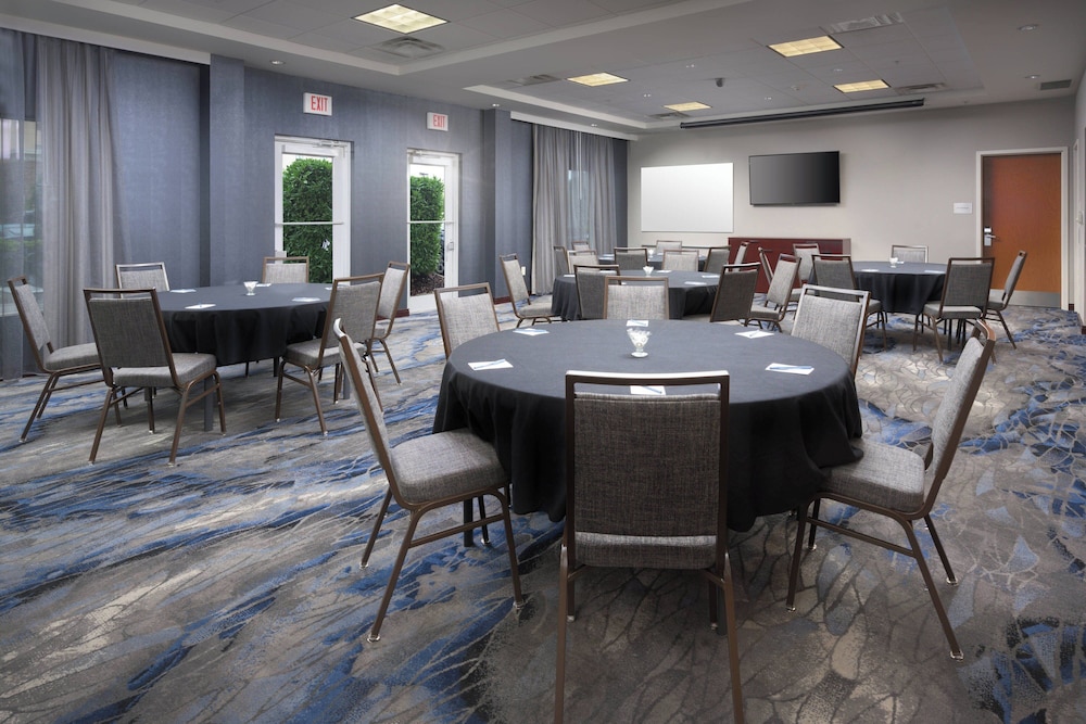 Fairfield Inn & Suites Chattanooga I 24 Lookout Mountain - photo 26