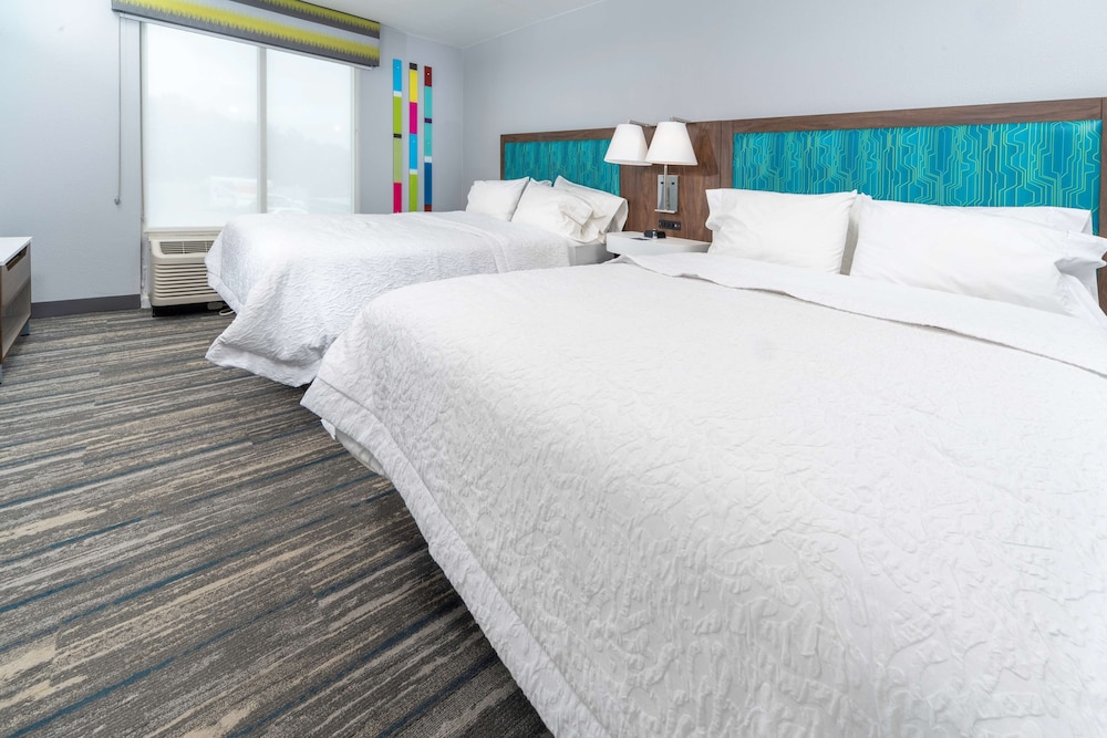 Hampton Inn Swedesboro Philadelphia - photo 15