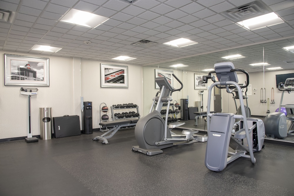 Holiday Inn Express Hotels & Suites Columbus Polaris Parkway by IHG - photo 32