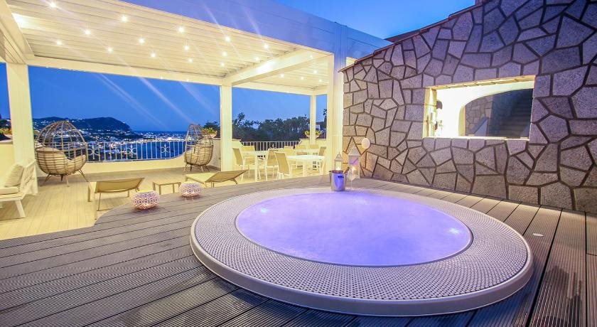 Villa Caruso — 4-Star Luxury Hotel in Forio, Italy