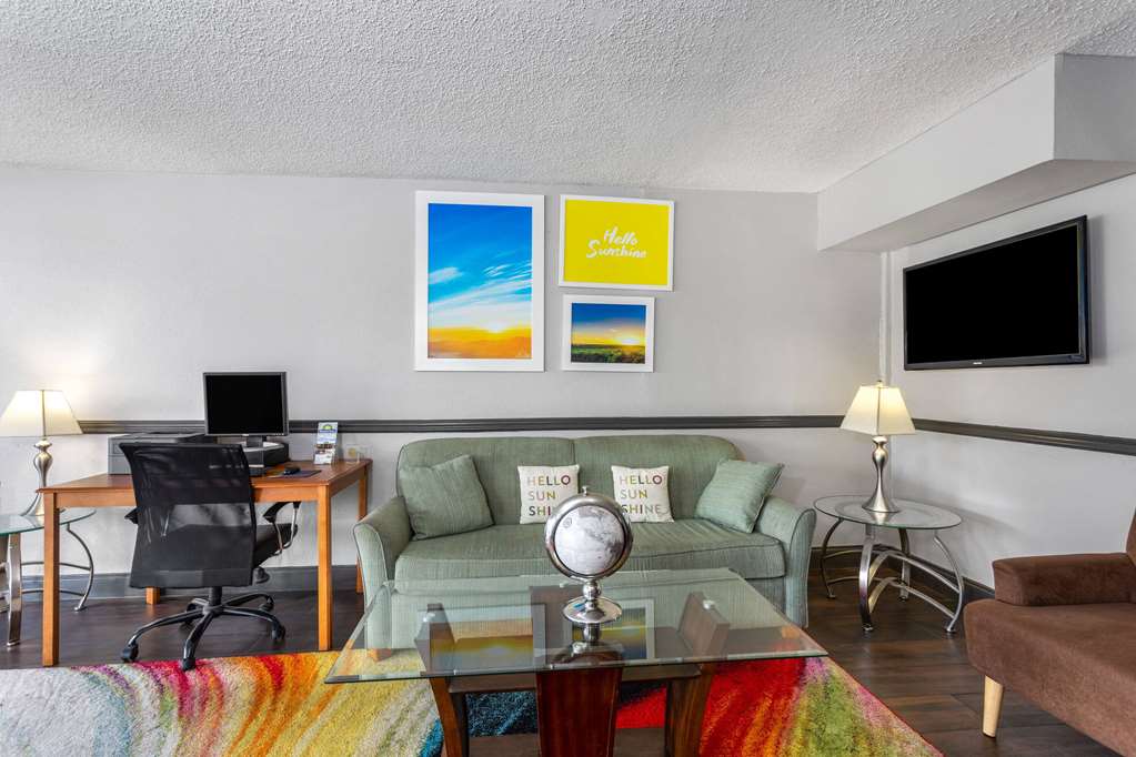 Days Inn by Wyndham Wildwood I 75 - photo 5