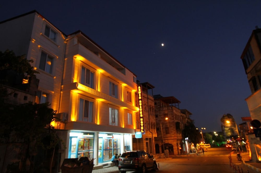 Asmir Suites Hotel in Uerguep, Turkey