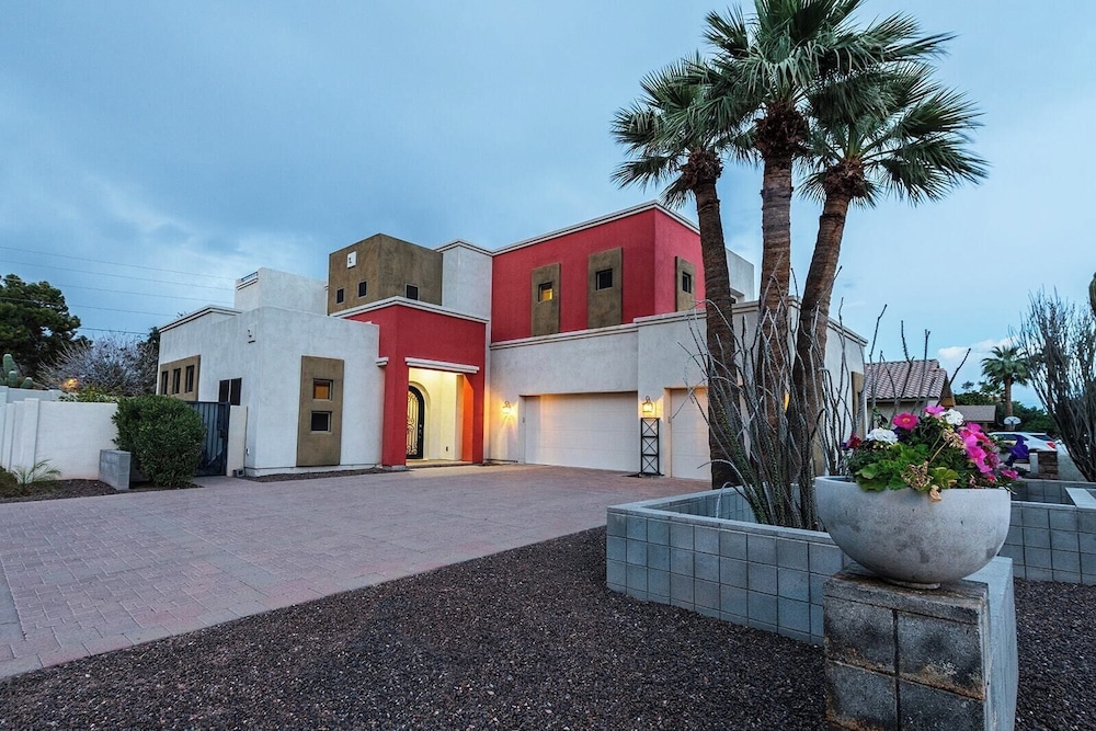 Pueblo Viejo by Avantstay Artsy Oasis w Pool Rooftop & Games Near Old Town - photo 25