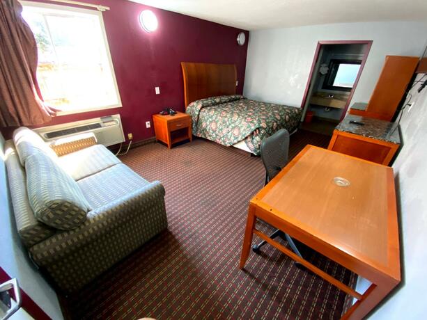 Embers Inn - photo 12