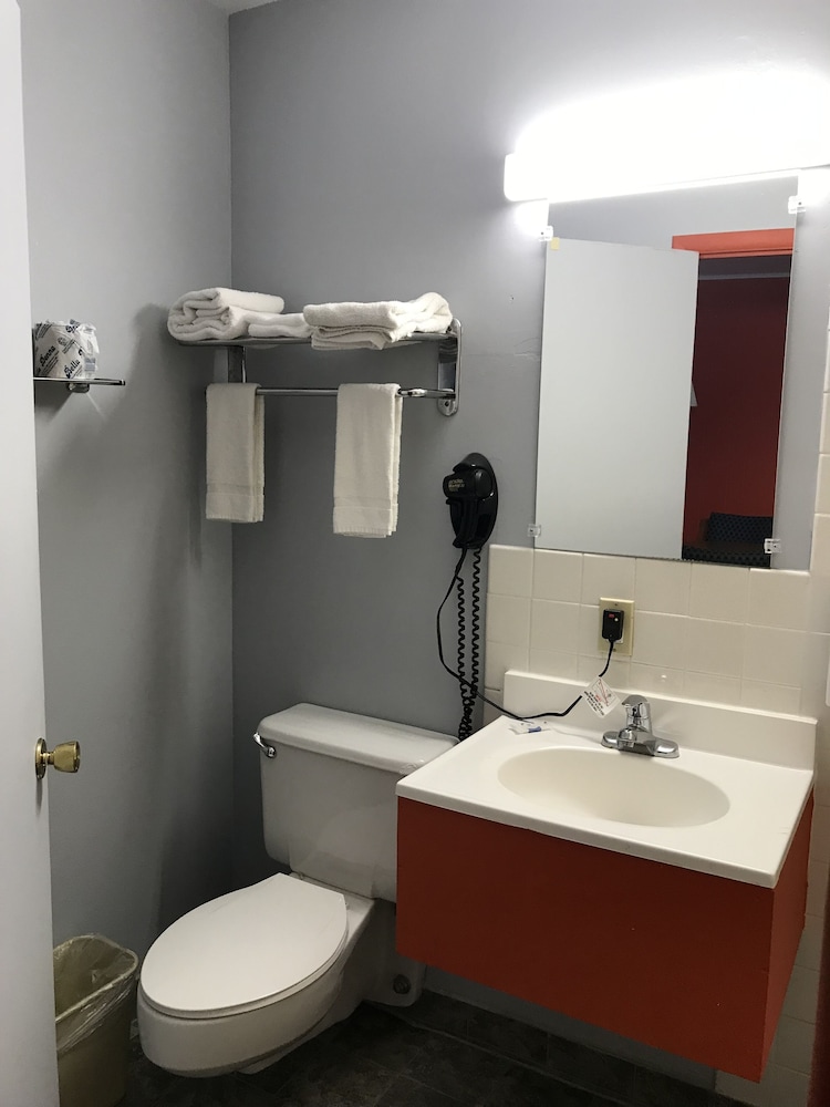 Parkview Motel - photo 25