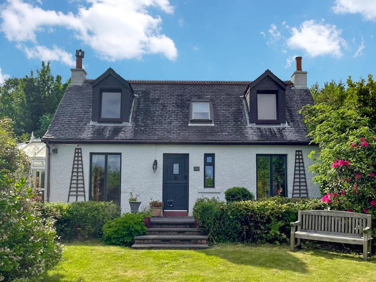 The Cottage — 4-Star Luxury Hotel in Isle Of Arran, United Kingdom