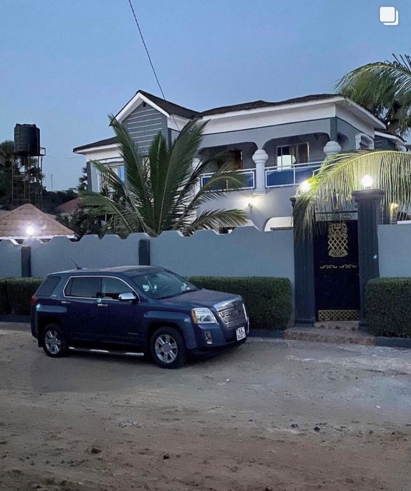 The Retreat Apartments — 4-Star Luxury Hotel in Serekunda, The Gambia