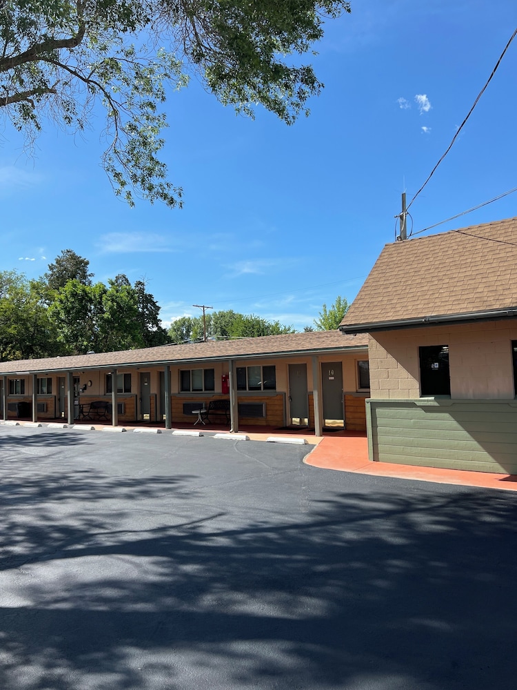 Starlight Motel - photo 26