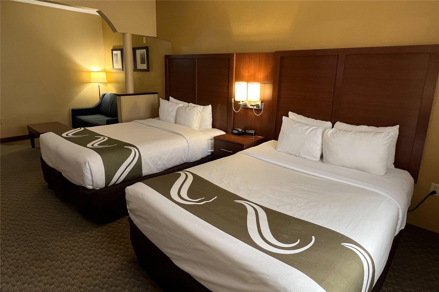 Quality Suites Midland North Loop 250 - photo 27