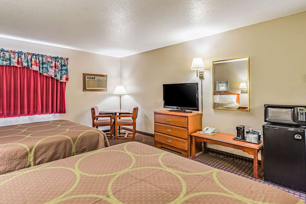 Rodeway Inn Saint Joseph - photo 18