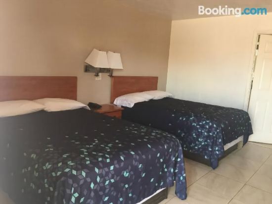 A1A Travel Inn - photo 9