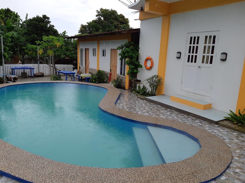 Davocol S Inn Batanes — Basco