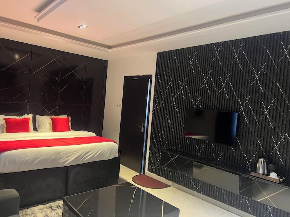 Florence Hotel and Suites — hotel near Benin Airport