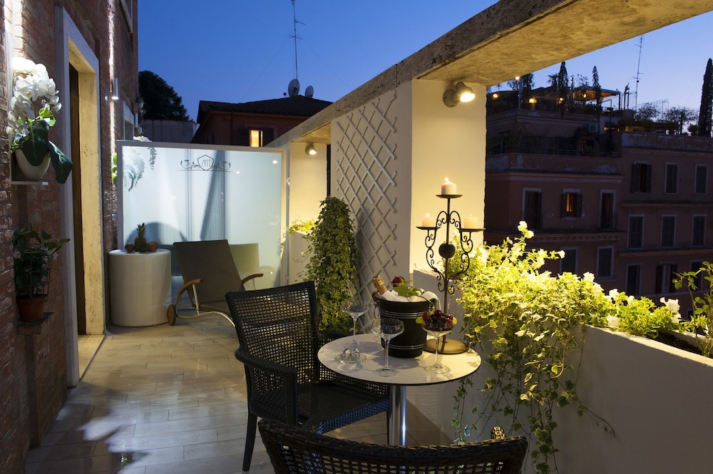 Terrazza Marco Antonio Luxury Suite Rome — 4-Star Luxury Hotel in Rome, Italy