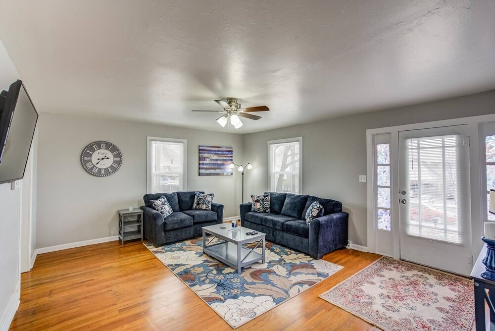 2BR Olympic Training Center Dog friendly - photo 18