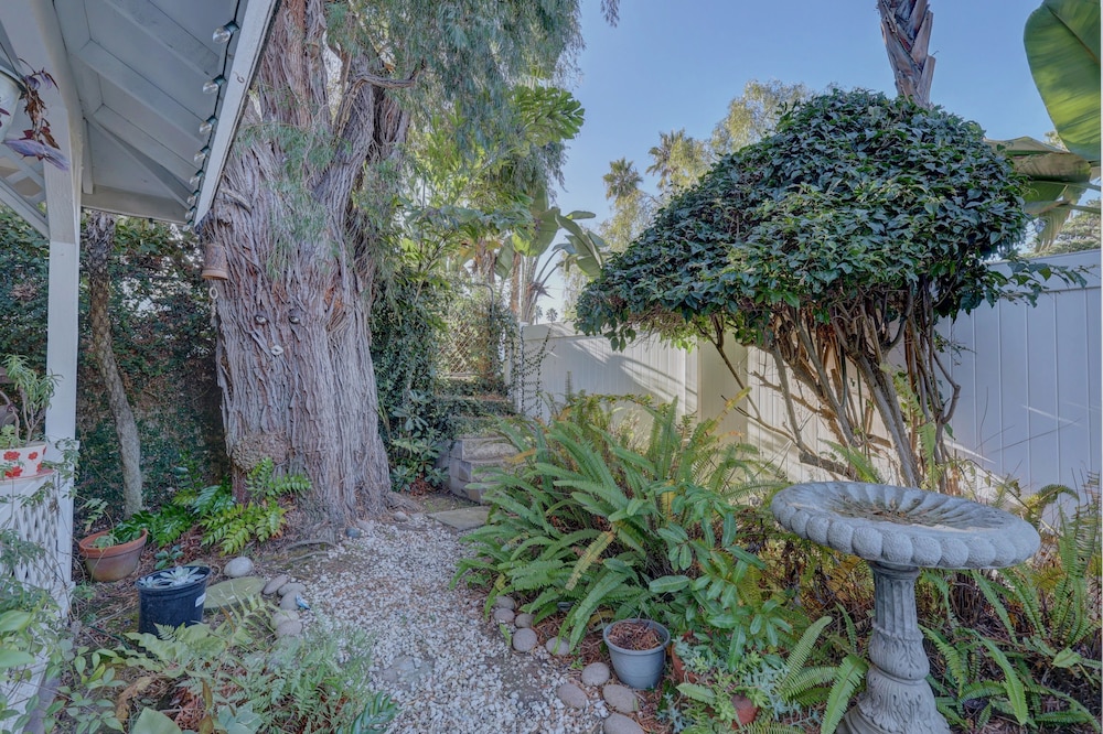Pelican Cove Inn - photo 127